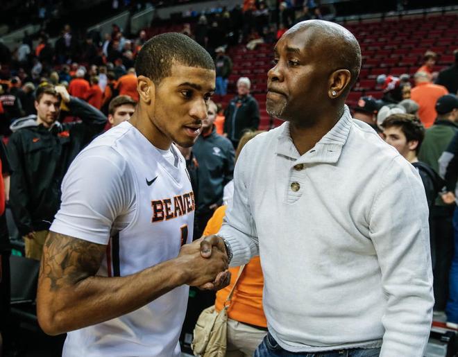 名名单上 名名单上