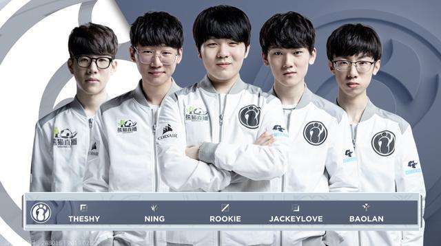 李昊桐和丁 李昊桐和丁