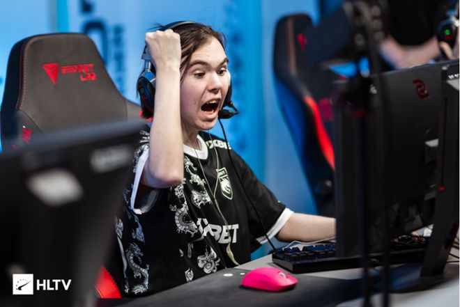 练阿隆索 练阿隆索